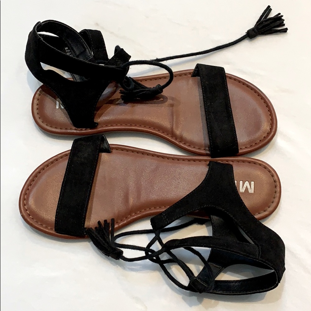 Francescas’s Mia Sandals! Lightly worn size 8!